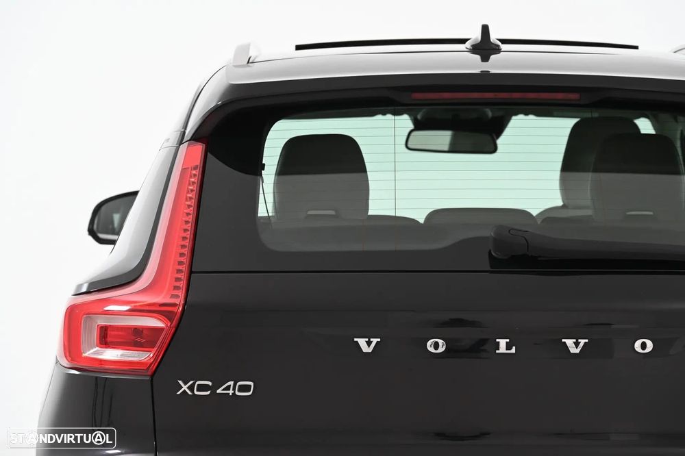 Volvo XC 40 2.0 D3 - 11