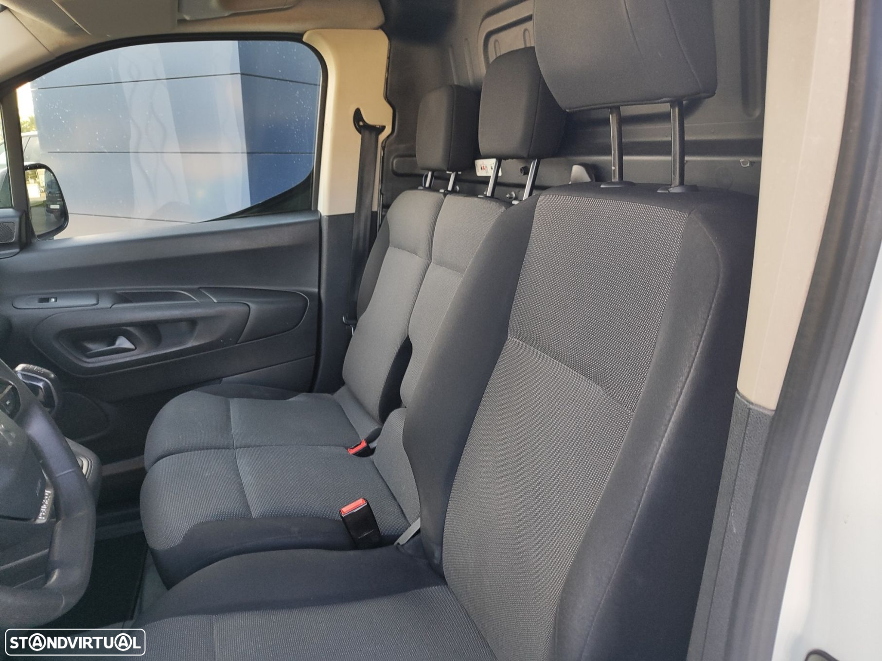 Peugeot Partner 1.5 BlueHDi Premium Longa - 17