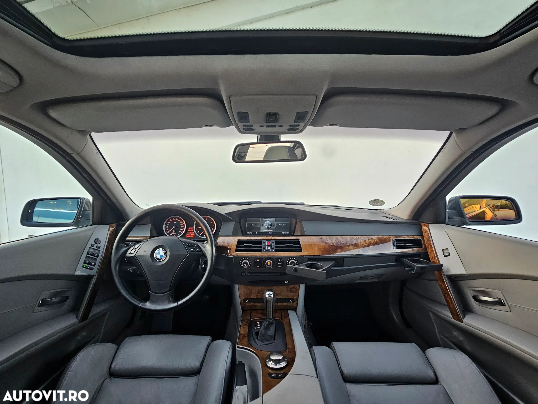 BMW Seria 5 525d Aut. - 7