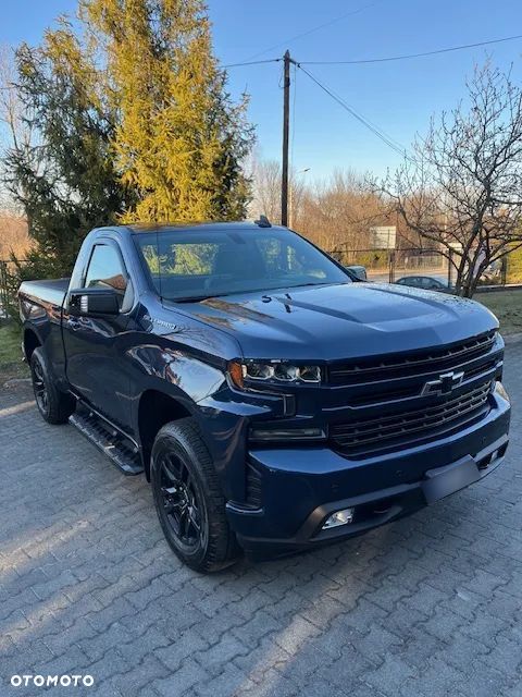 Chevrolet Silverado - 1