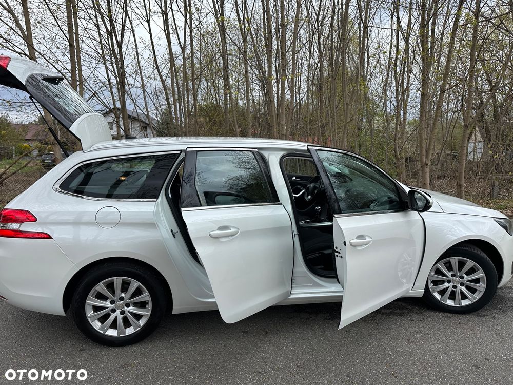 Peugeot 308 PureTech 130 GPF Stop & Start Allure - 16