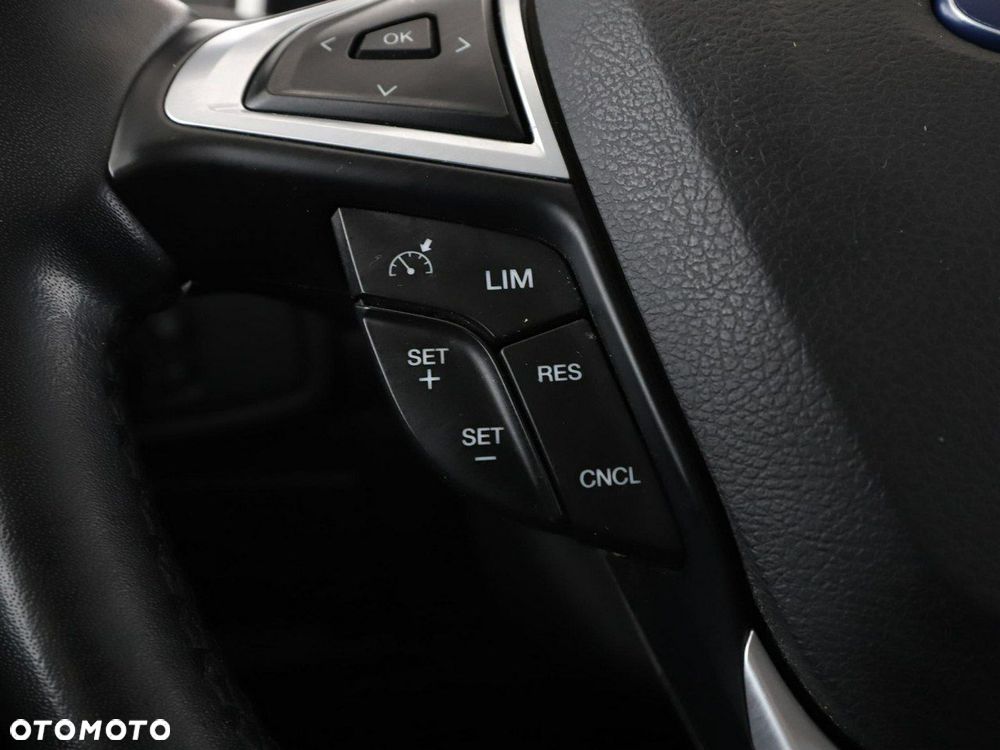 Ford S-Max 2.0 EcoBlue Titanium - 32