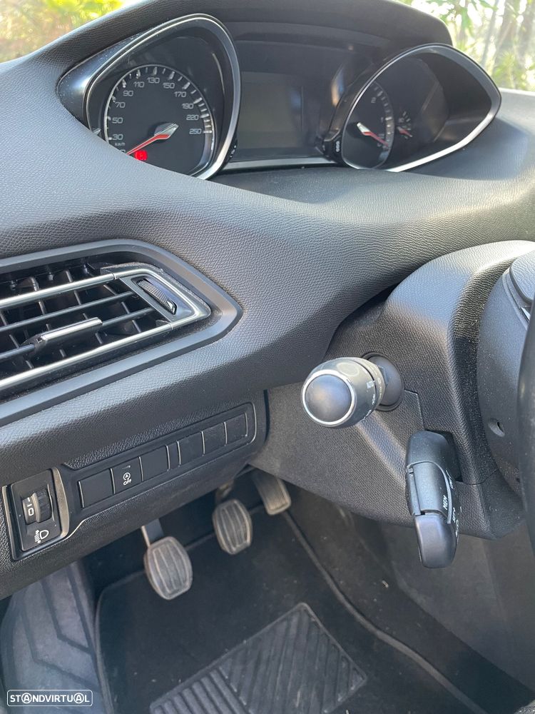 Peugeot 308 SW 1.6 e-HDi Allure - 7