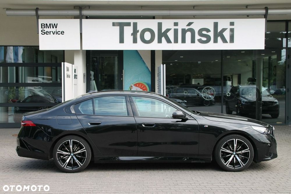 BMW Seria 5 520d mHEV M Sport - 6