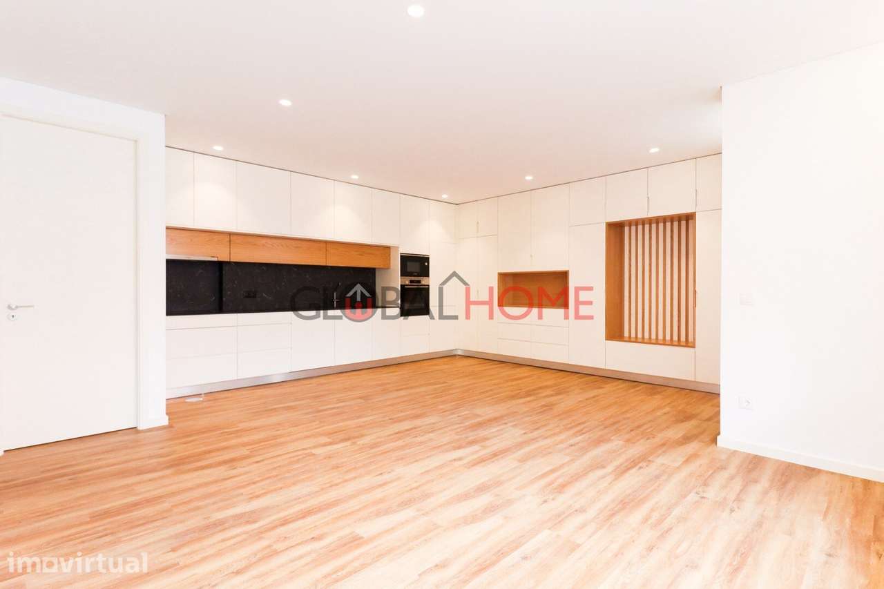Apartamento T2 Renovado & Equipado em Alfena - Grande imagem: 3/55