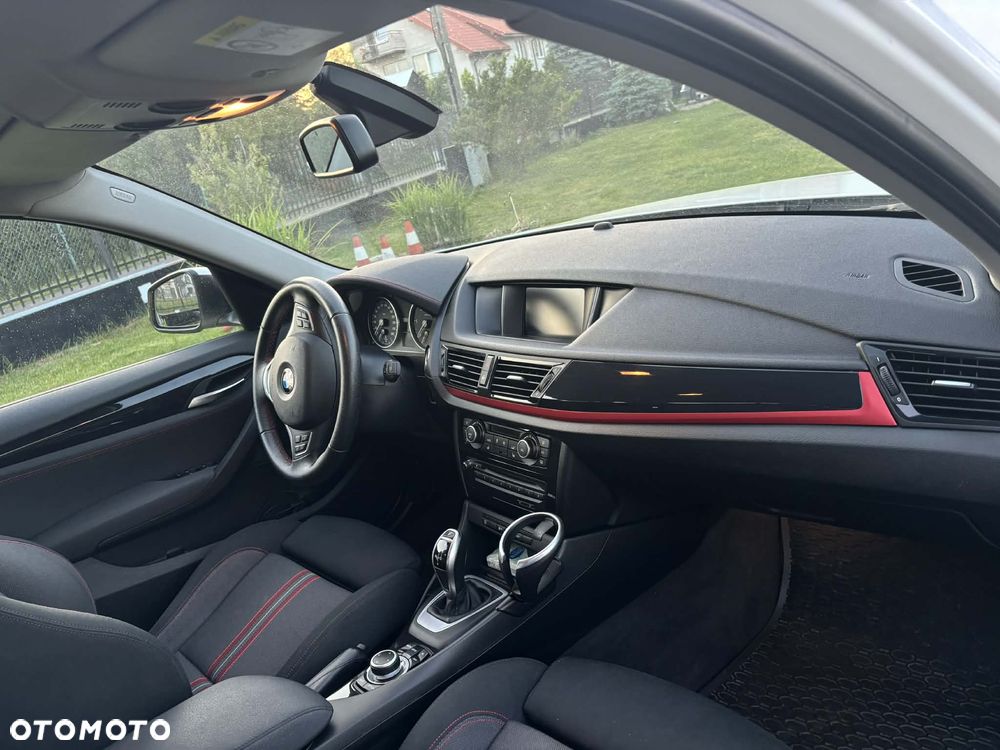 BMW X1 xDrive18d Sport Line - 6