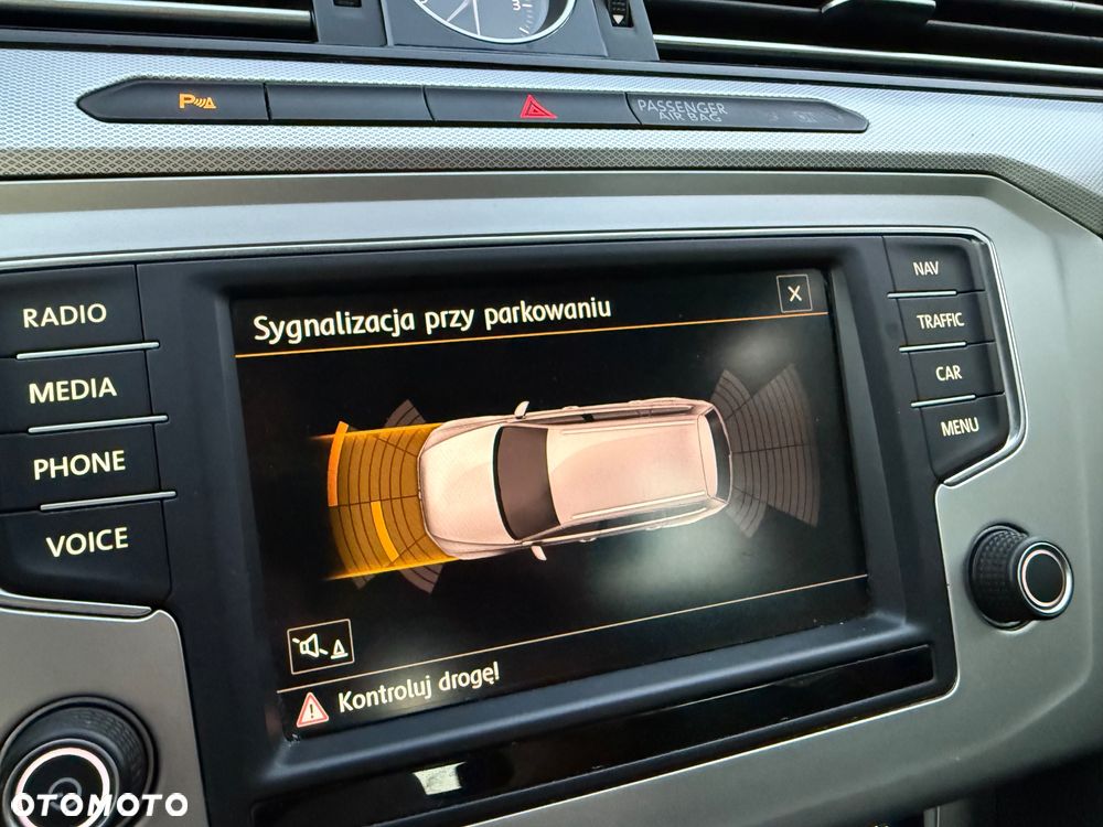 Volkswagen Passat 2.0 TDI BMT Highline DSG7 - 24