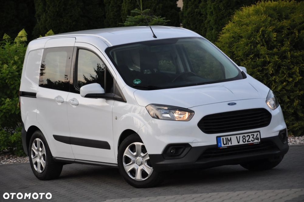 Ford Transit Courier Basis - 10