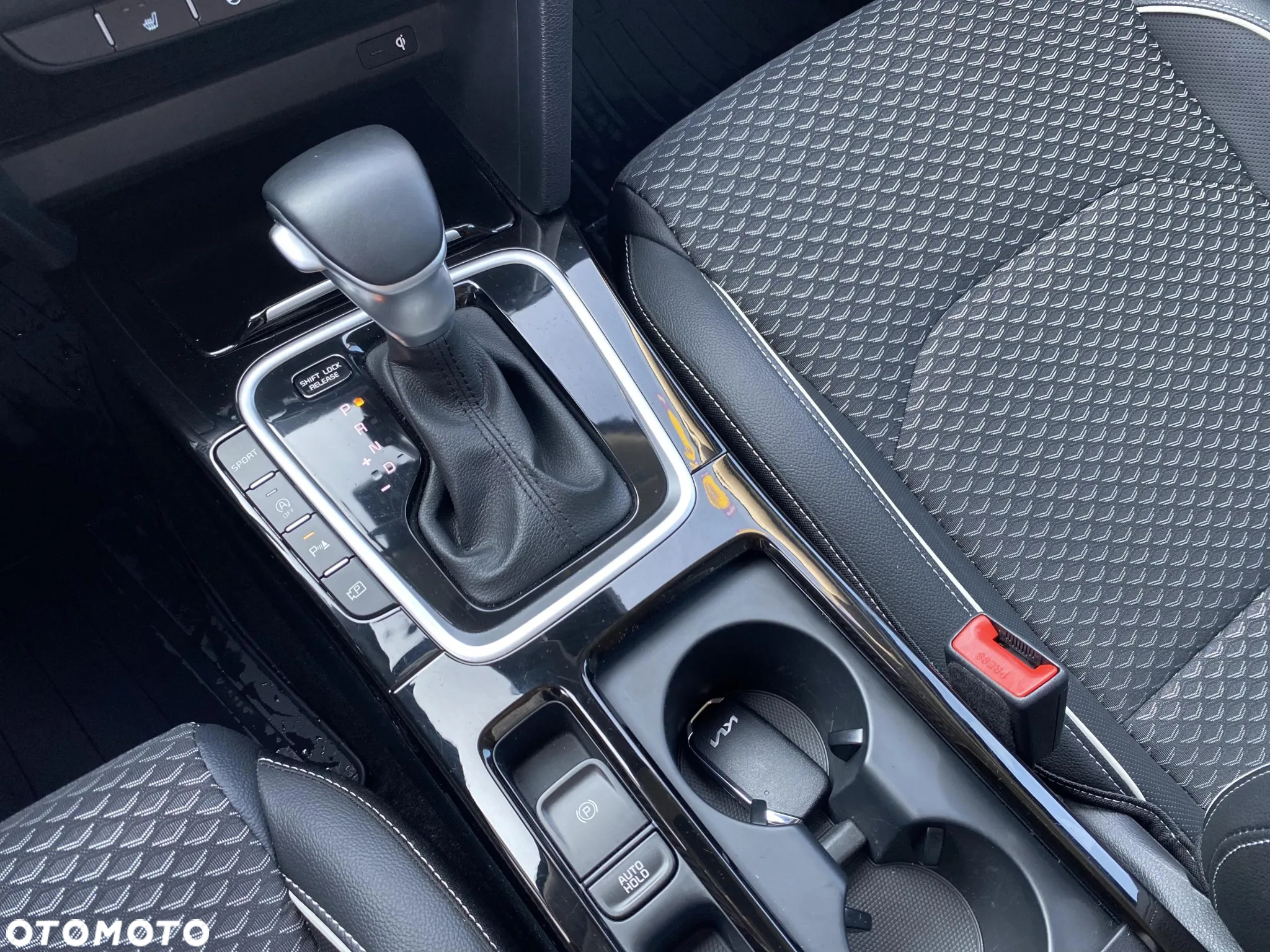 Kia XCeed 1.5 T-GDI Business Line DCT - 15