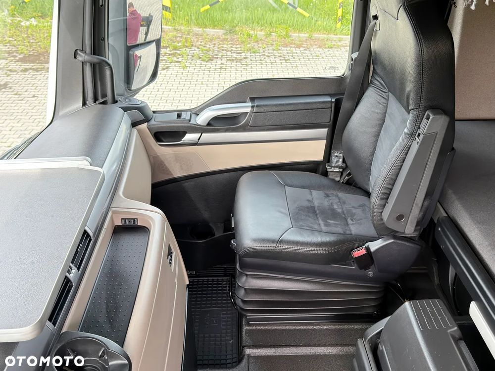 MAN TGX 26.500 * CIĄGNIK SIODŁOWY + HIAB 288 E - 8 HIPRO + PILOT * STAN BDB - 10