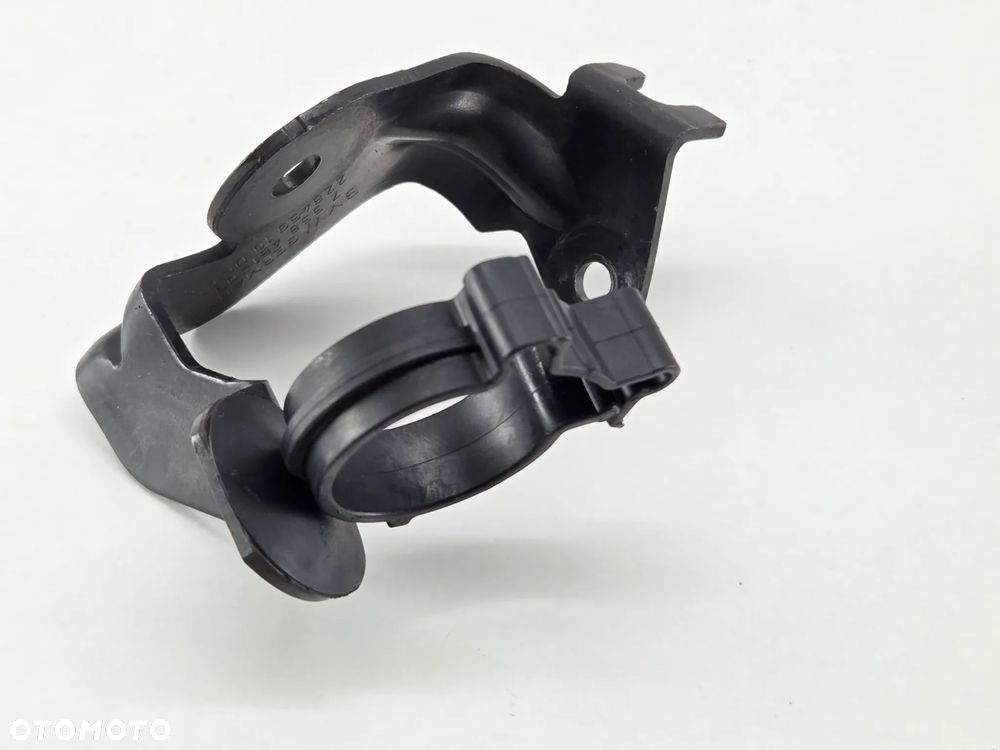 BMW E81 E87 LCI E90 E91 Wspornik przewodu płynu chłodzącego 7558481 - 9