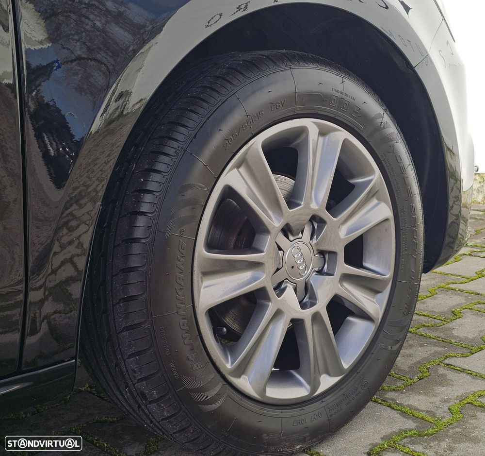 Audi A1 1.6 TDI Attraction - 10