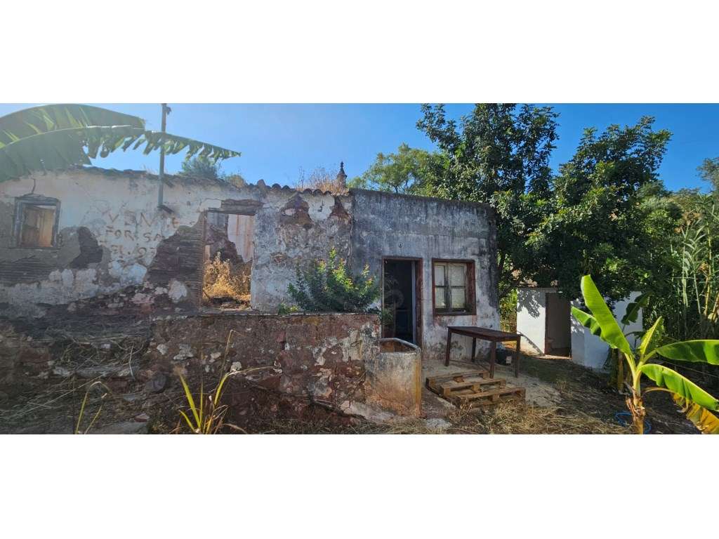 3 Ruinas para recuperar no centro de Santa Catarina, Tavira - Grande imagem: 2/24
