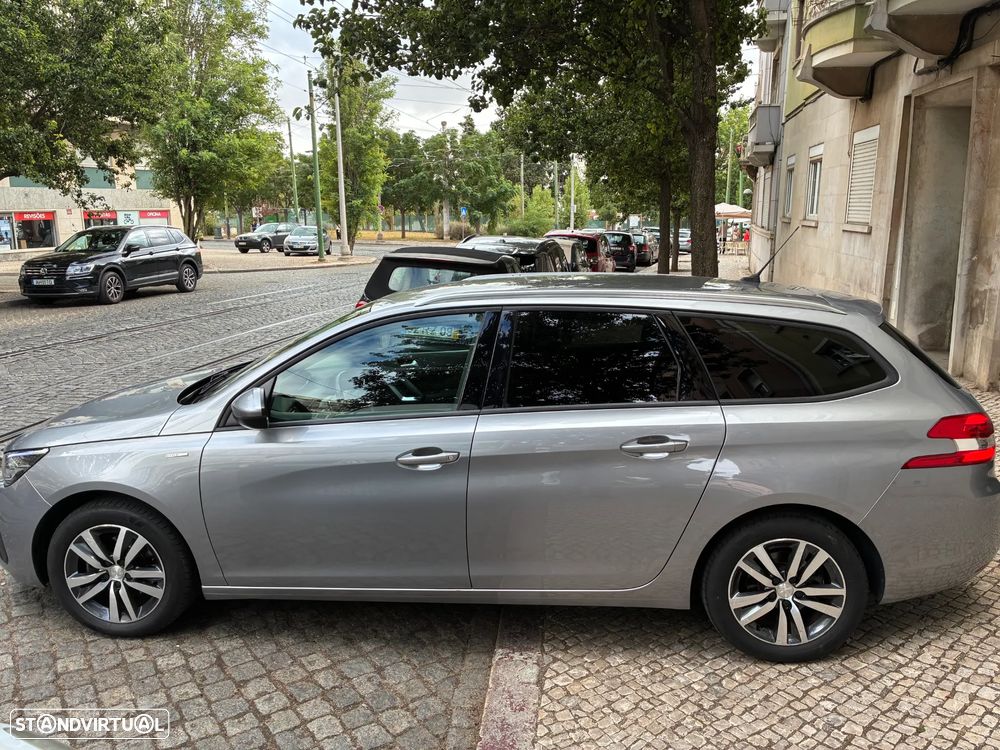 Peugeot 308 SW BlueHDi 130 EAT8 Style - 14
