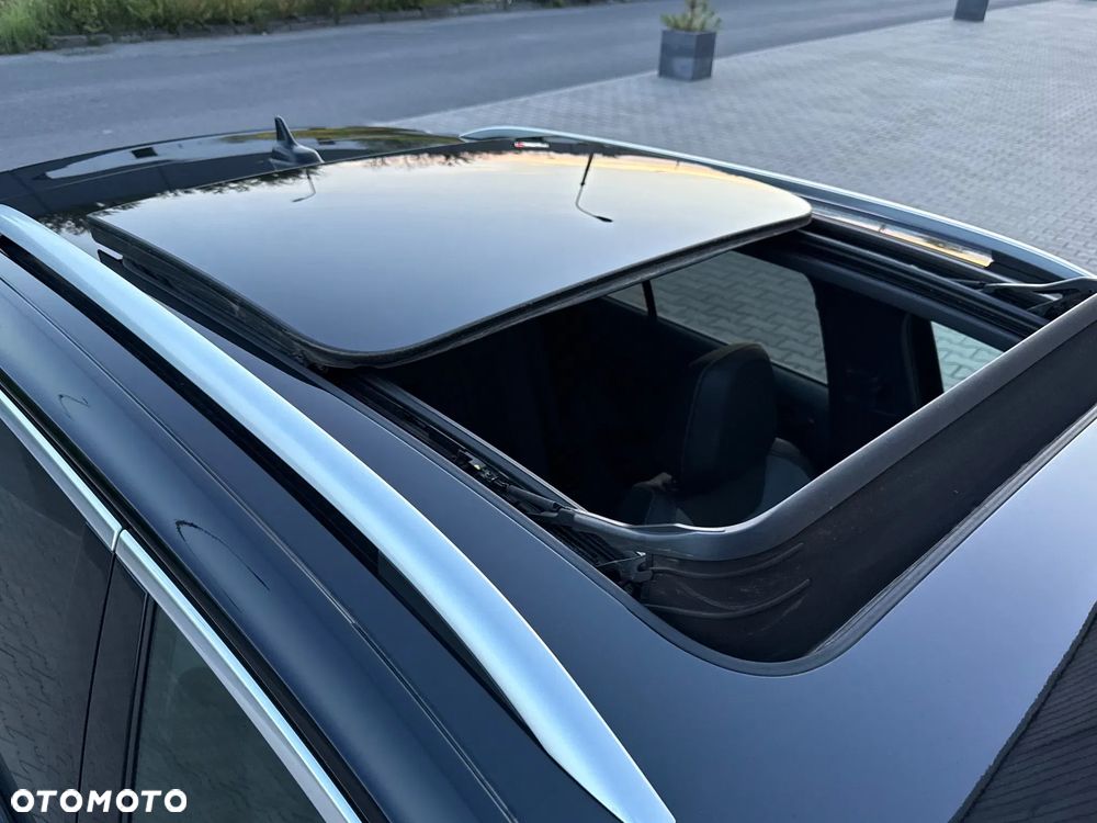 Volkswagen T-Roc 1.5 TSI R-Line DSG - 24