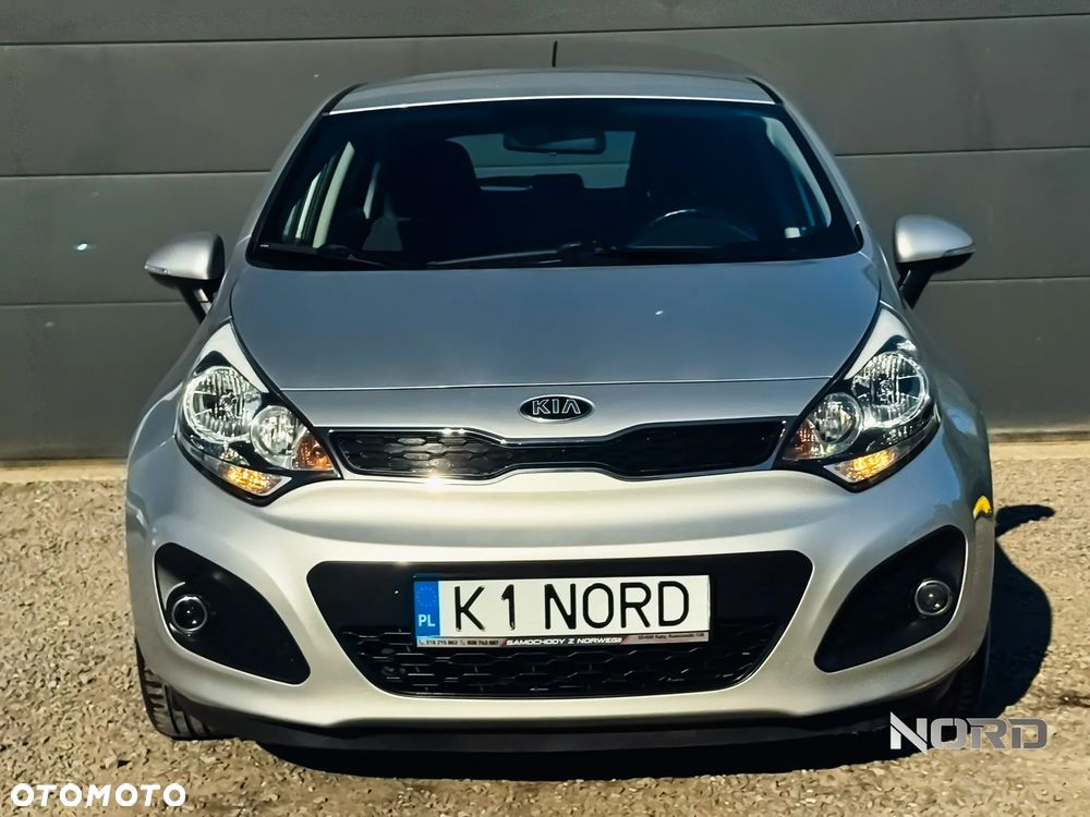 Kia Rio 1.2 L - 4