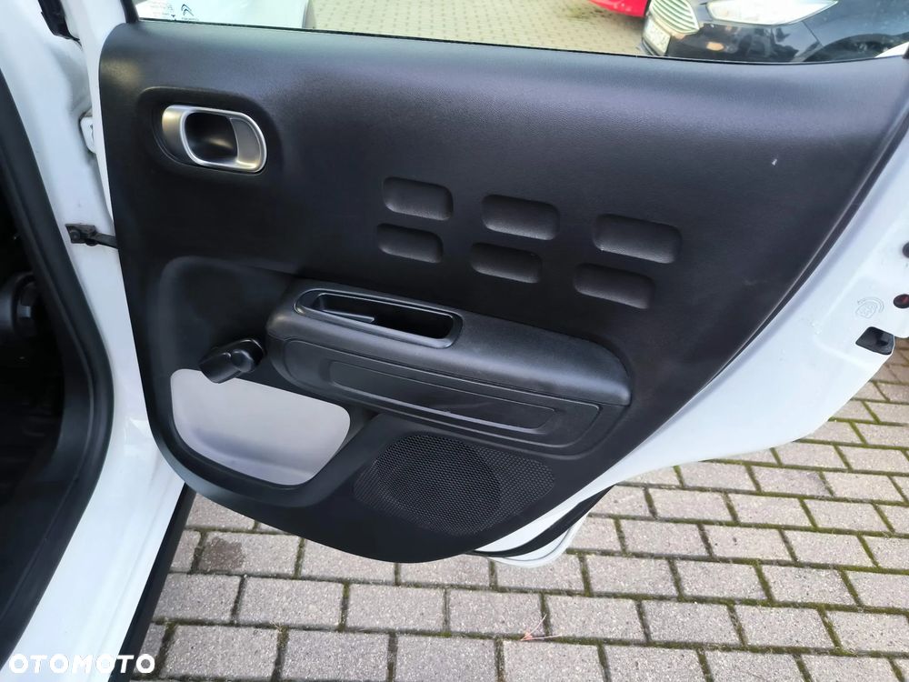 Citroën C3 1.2 PureTech Shine - 15