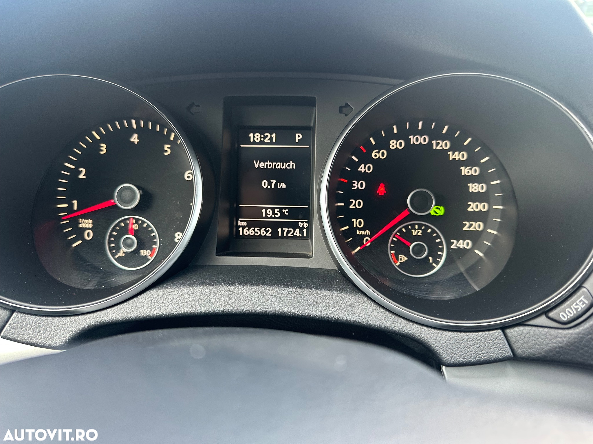 Volkswagen Golf 1.4 TSI DSG Highline - 23