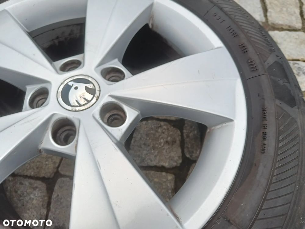 Felgi Aluminiowe 16 Skoda Octavia 3 5x112 ET46 5E0601025C Koła VW Seat Audi 6,5Jx16H2 - 19
