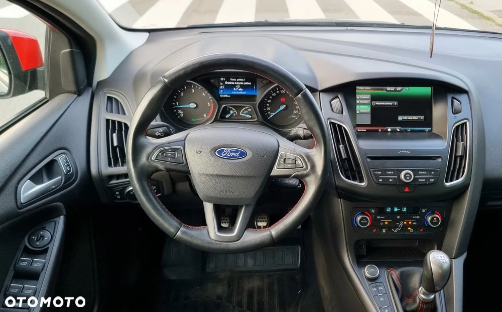 Ford Focus 2.0 TDCi DPF Start-Stopp-System Titanium - 29