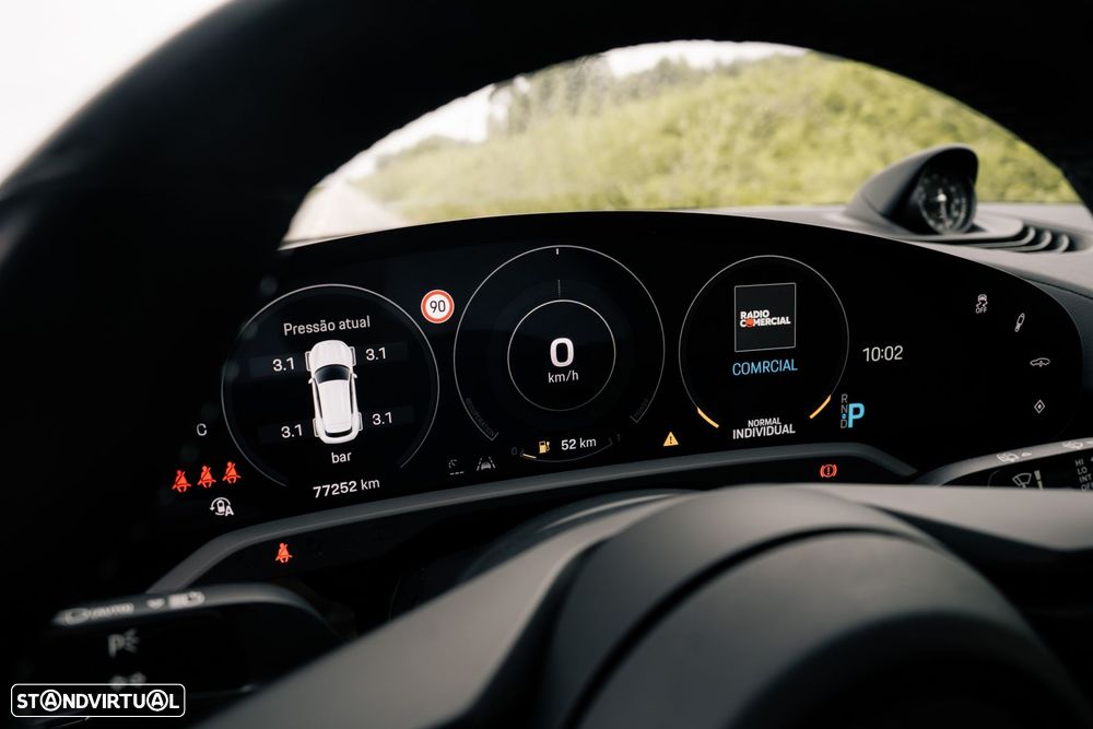 Porsche Taycan Sport Turismo - 42