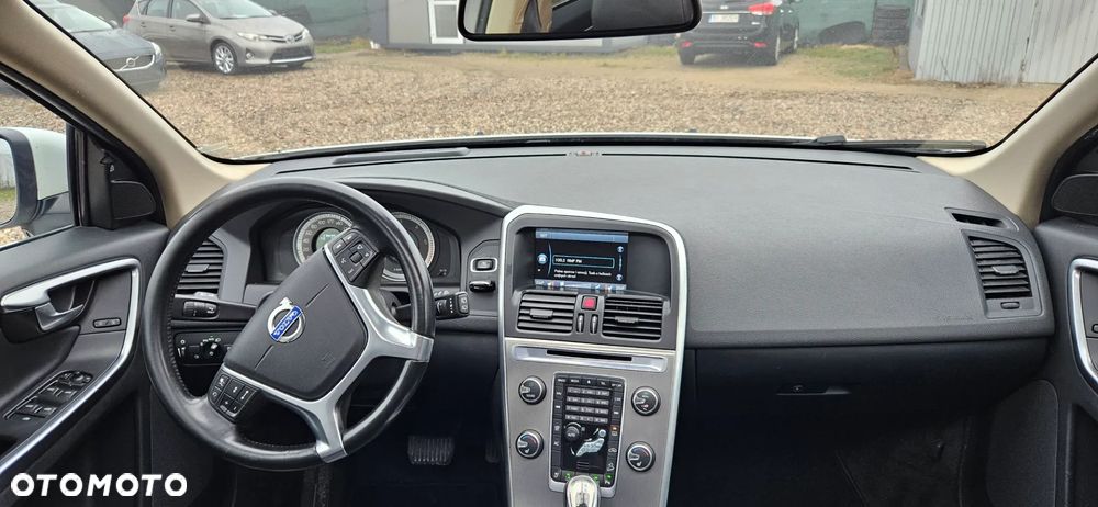 Volvo XC 60 D5 AWD Geartronic Summum - 40