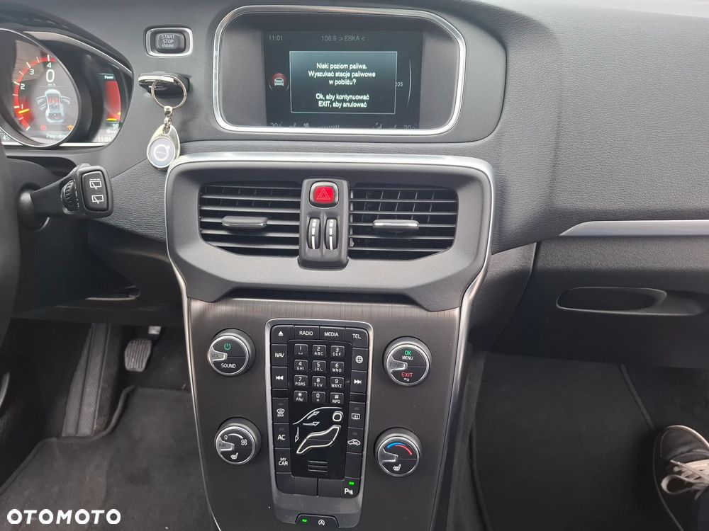 Volvo V40 T2 You - 32