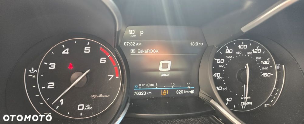 Alfa Romeo Stelvio 2.0 Turbo 16V AT8-Q4 Ti - 18