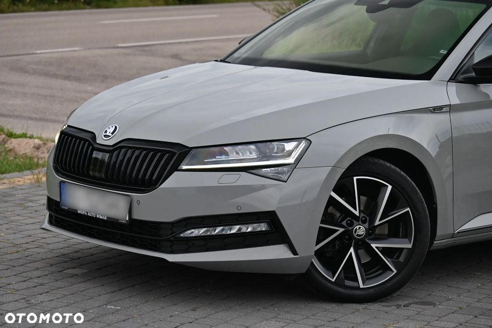 Skoda Superb 2.0 TDI SCR 4x4 Sportline DSG - 6