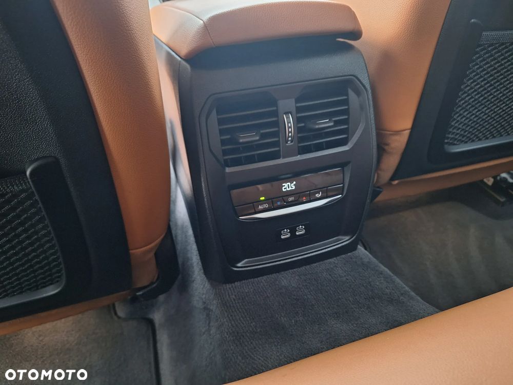 BMW Seria 3 320d xDrive MHEV Advantage sport - 17
