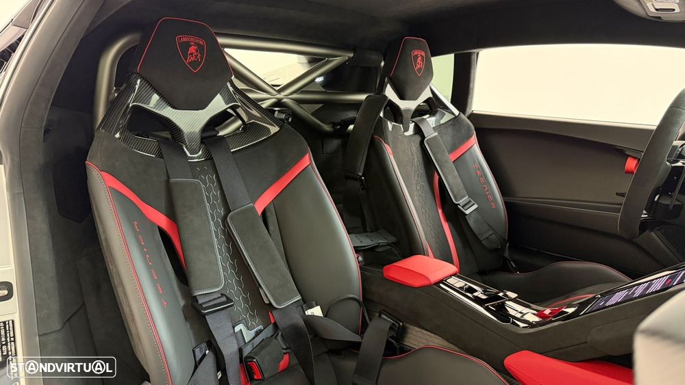 Lamborghini Huracán Tecnica 60th Anniversary - 17