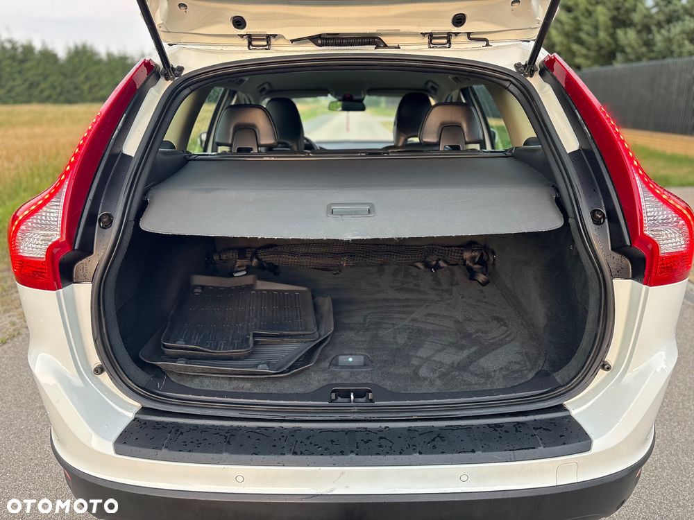 Volvo XC 60 - 30