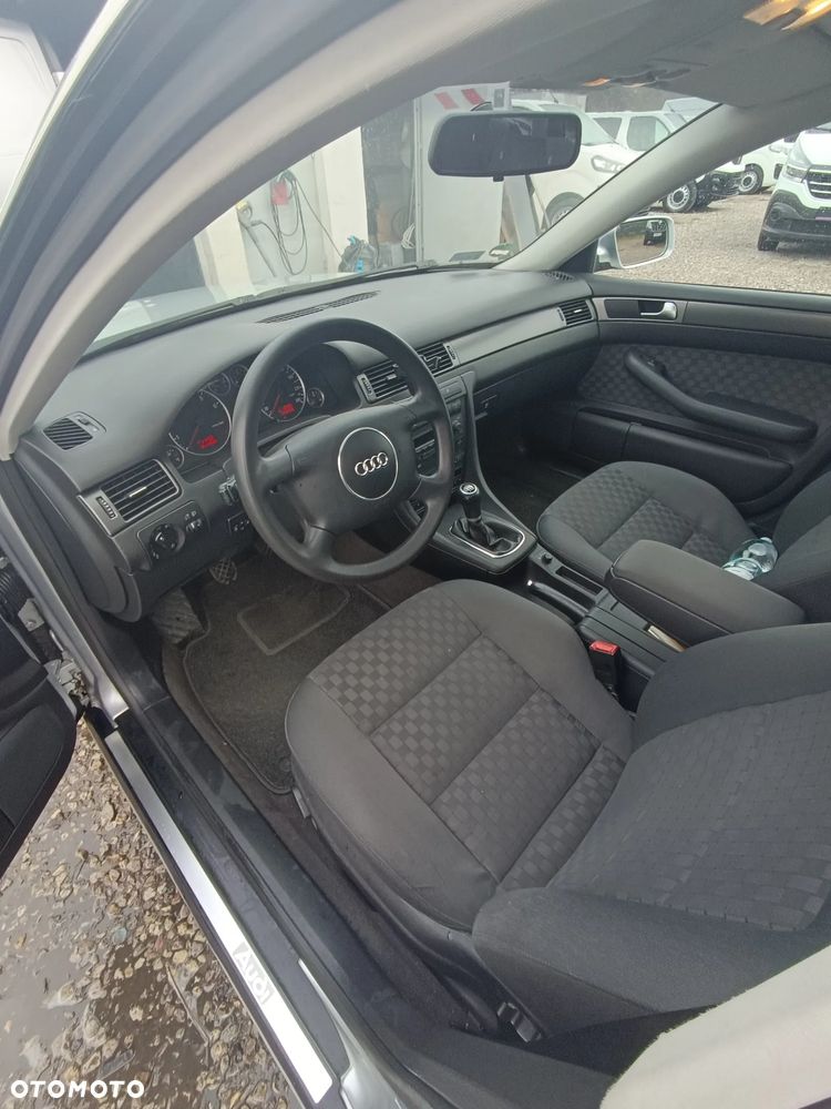 Hyundai i30 1.4 Classic + - 8