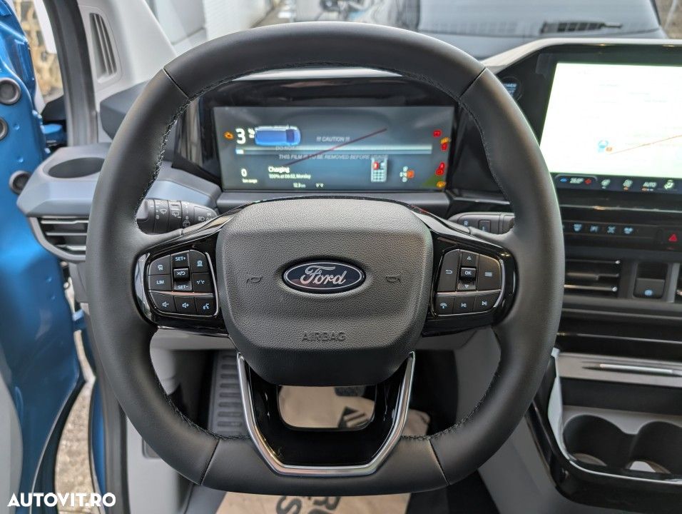 Ford Tourneo Custom - 18