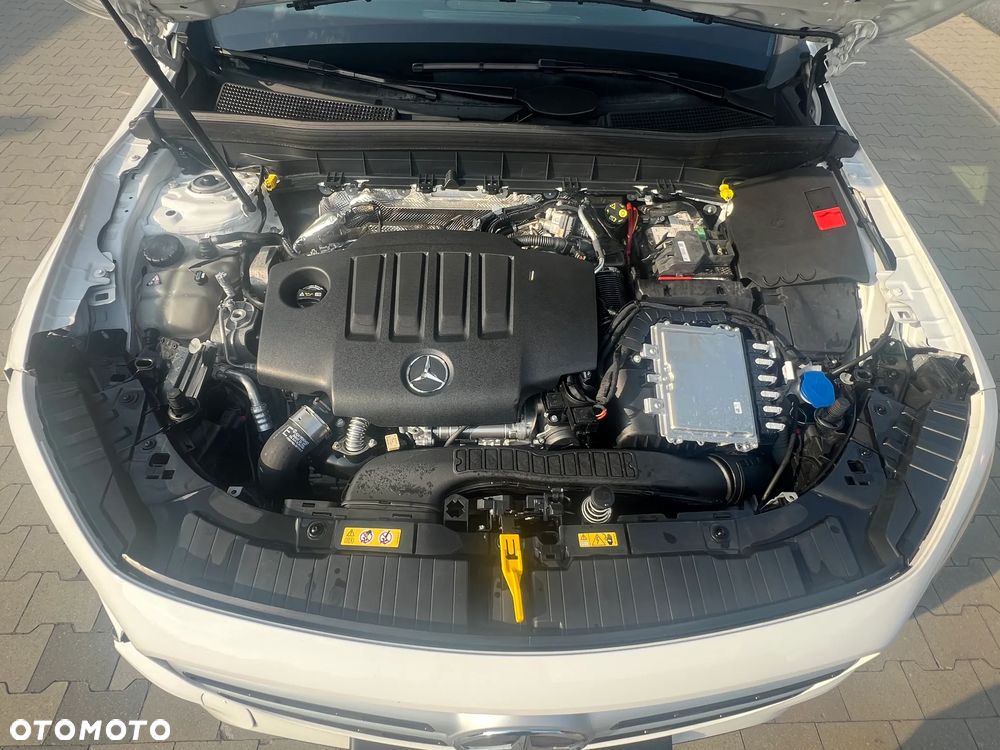 Mercedes-Benz GLB - 39