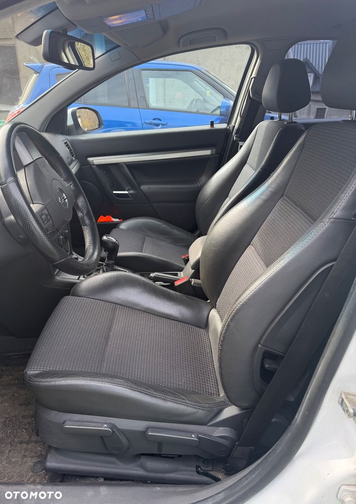 Opel Vectra 1.9 CDTI DPF - 15