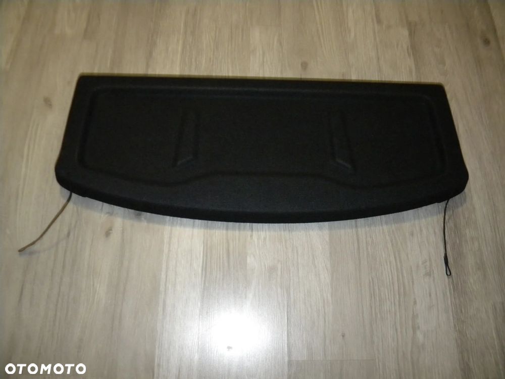 BARDZO ŁADNA ORYGINALNA PÓŁKA BAGAŻNIKA HYUNDAI I2O II 2 14-20 CZARNA 85910-C8000- - 2