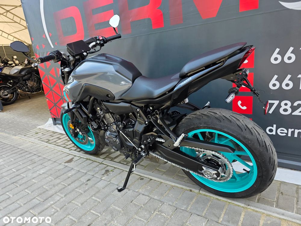 Yamaha MT - 6