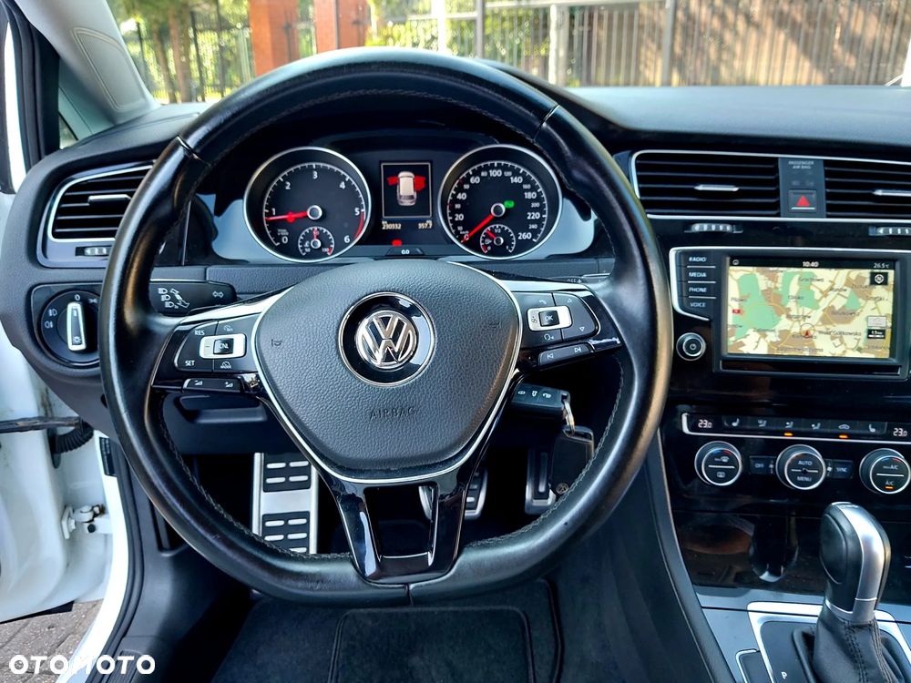 Volkswagen Golf 2.0 TDI BlueMotion Technology DSG Edition - 9