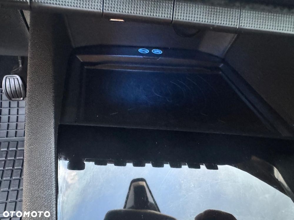 Peugeot 3008 HDi FAP 150 Premium - 28