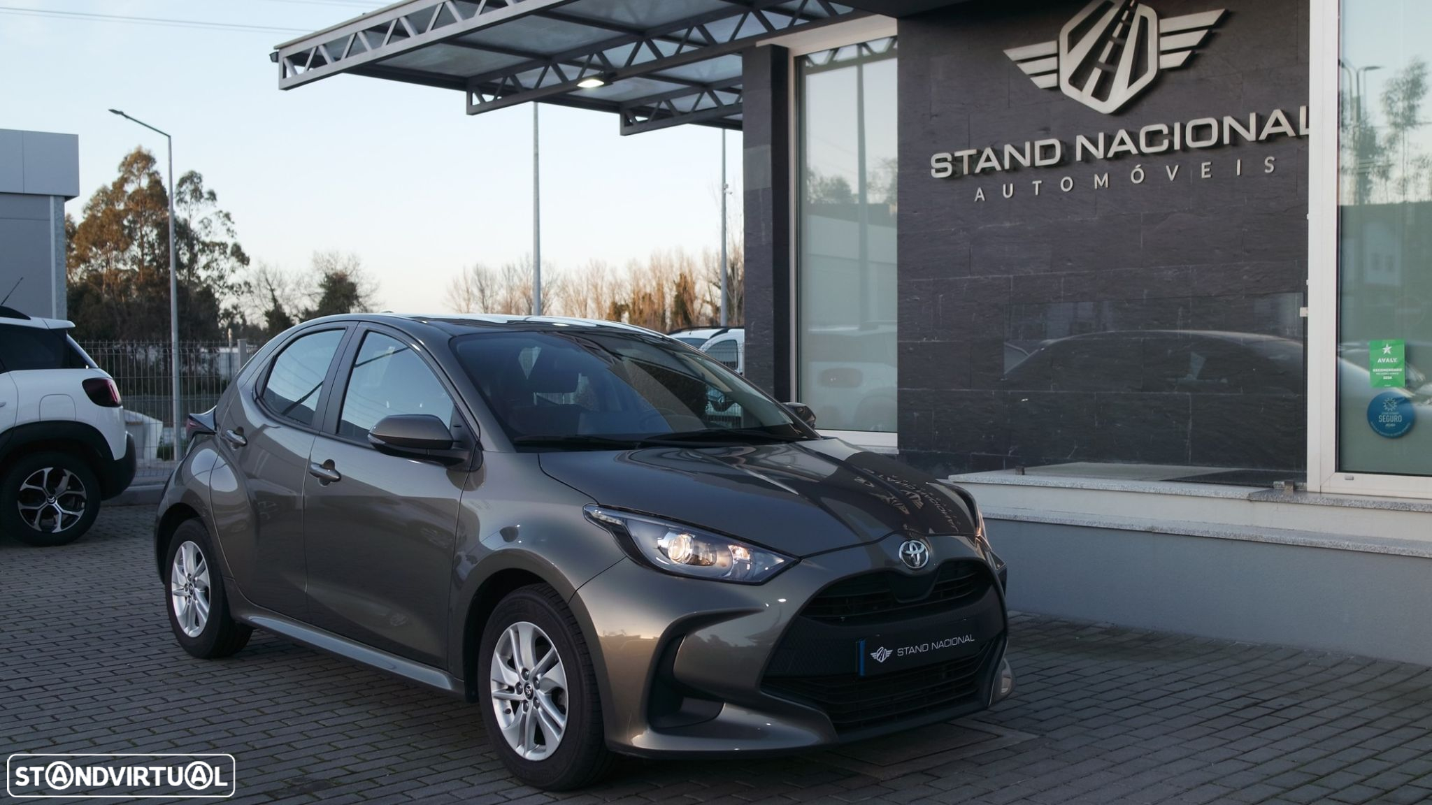 Toyota Yaris 1.0 VVT-i Comfort Plus - 8