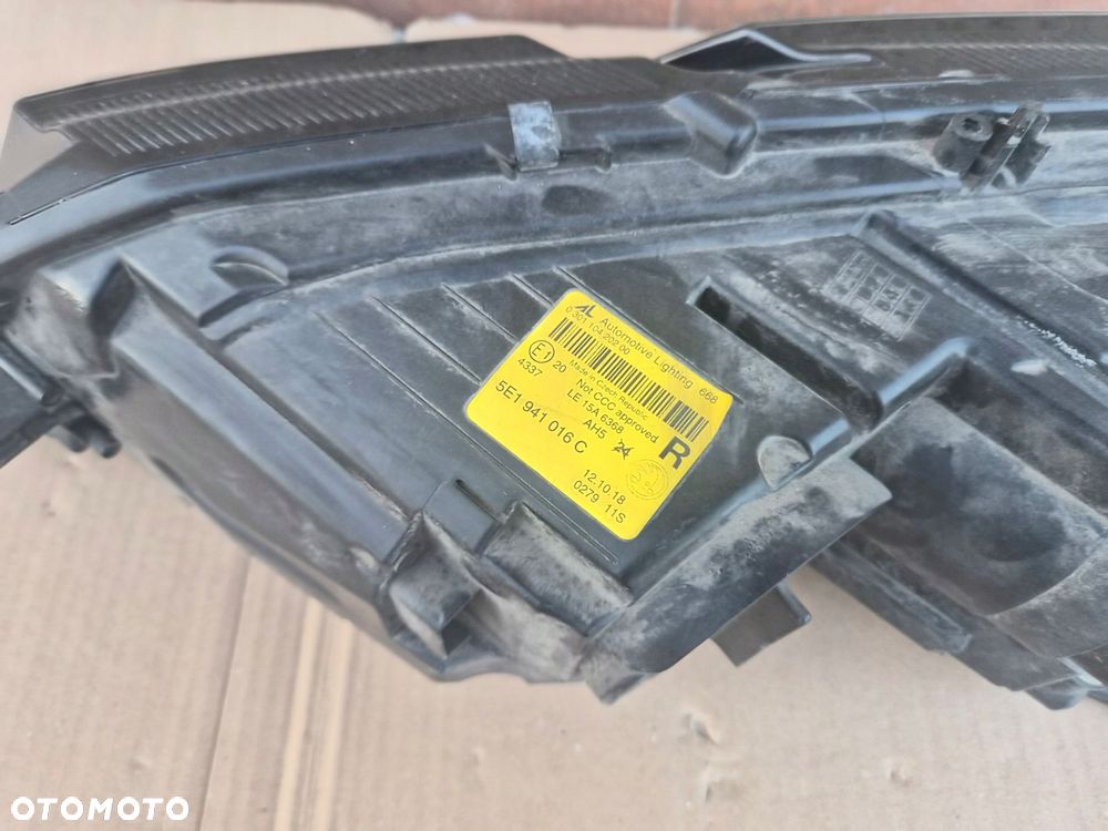 lampa przednia skoda octavia iii led oryginał - 7