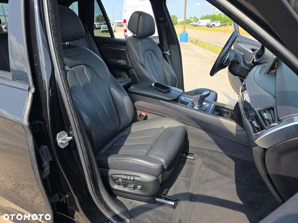 BMW X5 xDrive35i M Sport Edition - 7