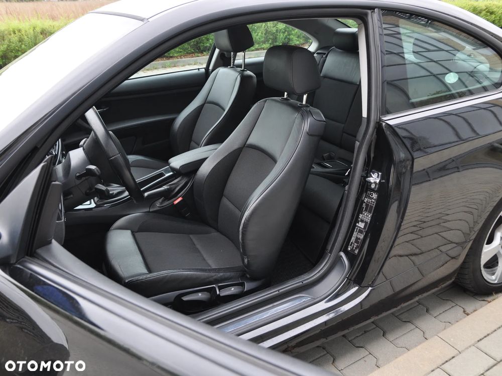 BMW Seria 3 320d - 6