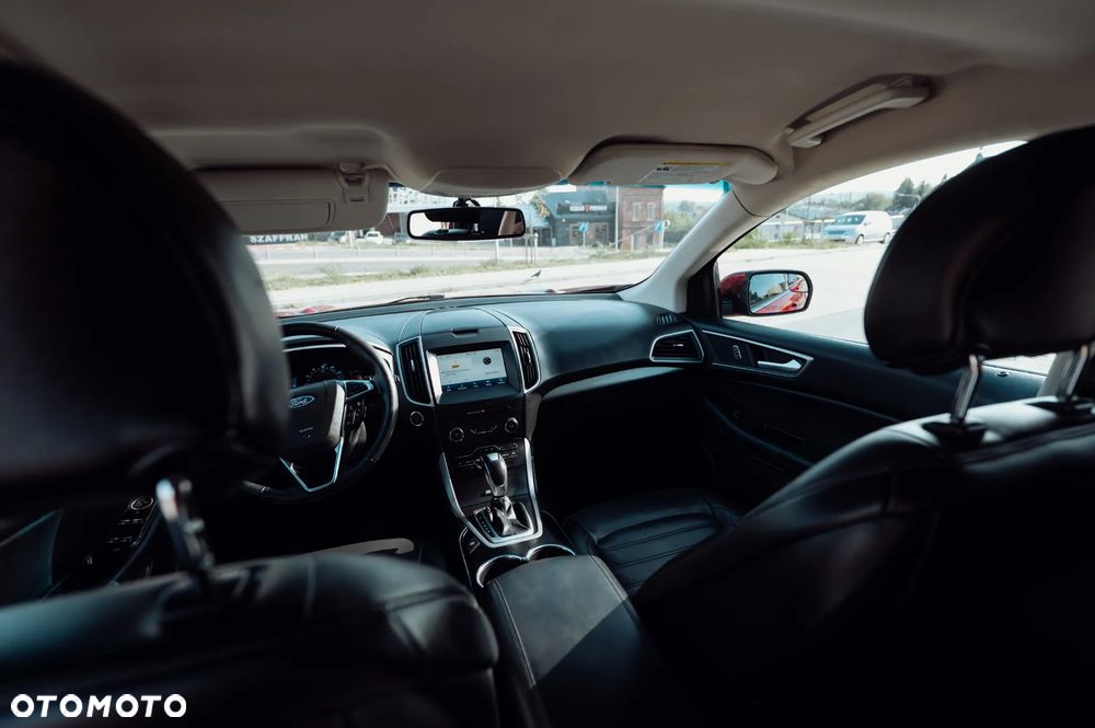 Ford Edge - 10