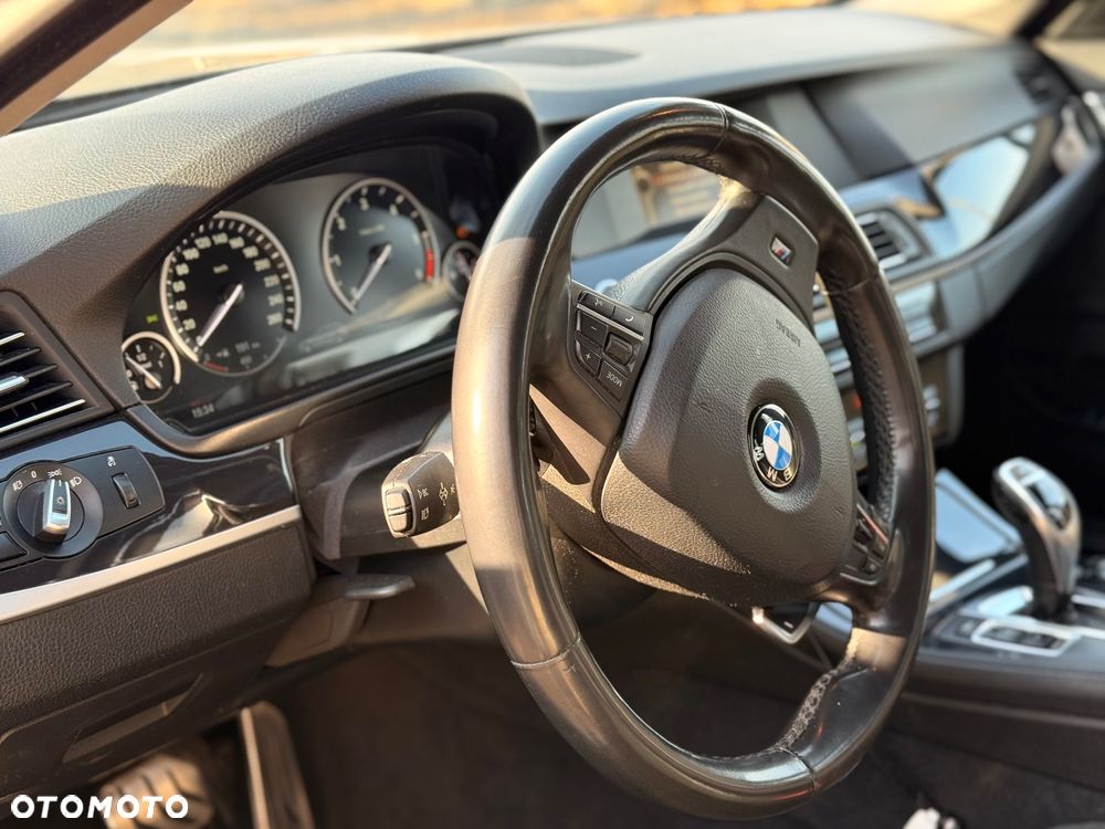 BMW Seria 5 520d xDrive - 21