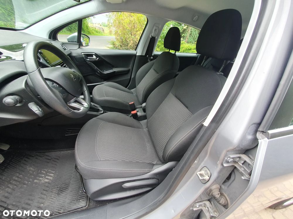 Peugeot 208 PureTech 82 Start & Stop Active - 10