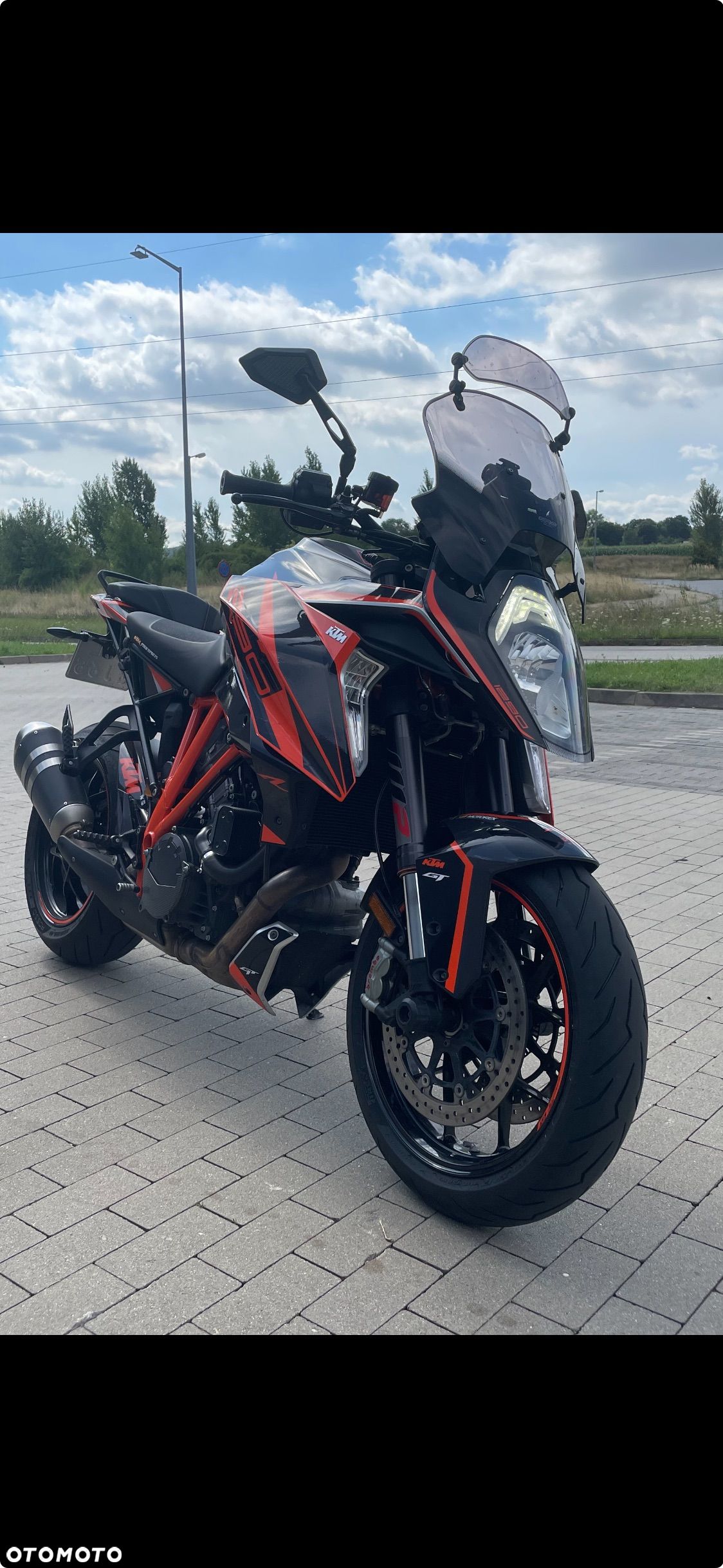 KTM Super Duke - 1