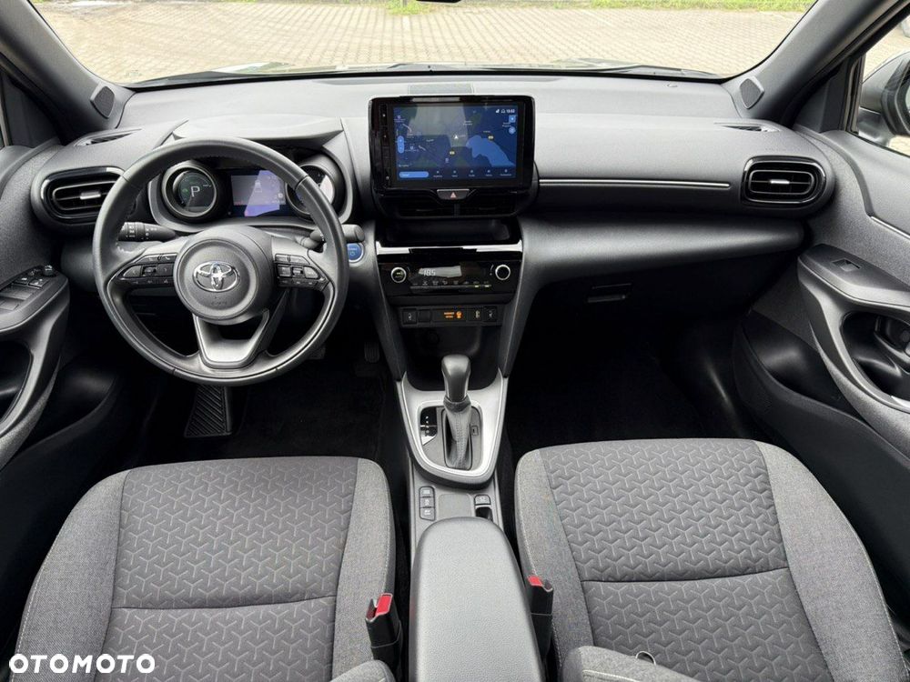 Toyota Yaris Cross - 18