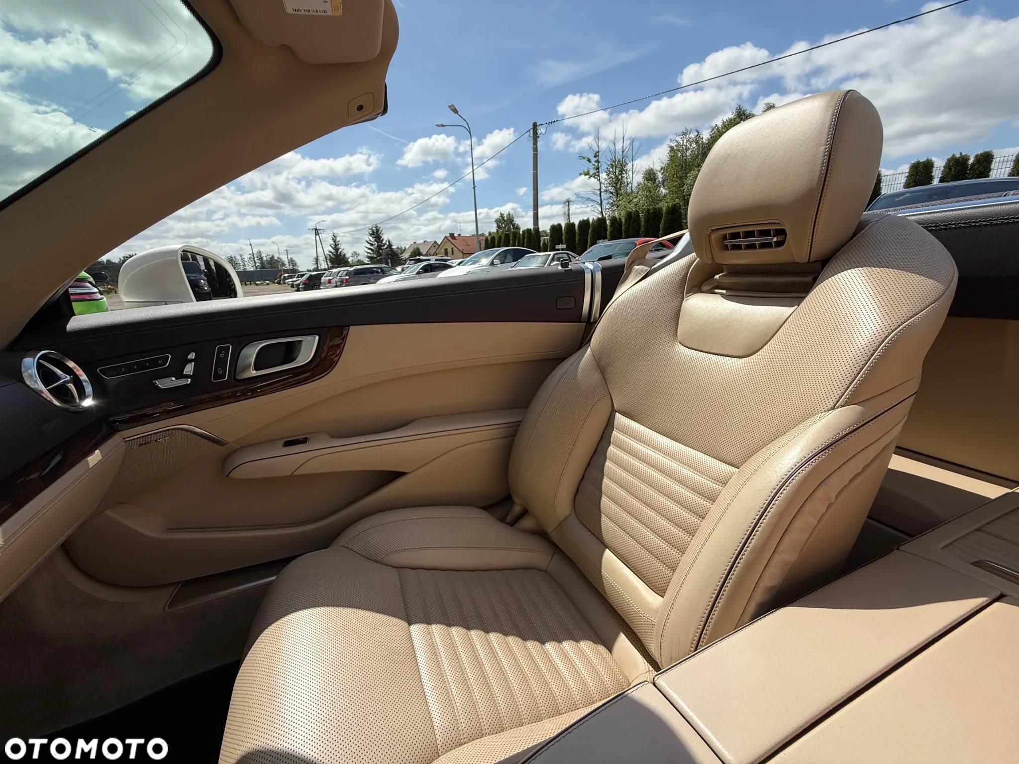 Mercedes-Benz SL - 21